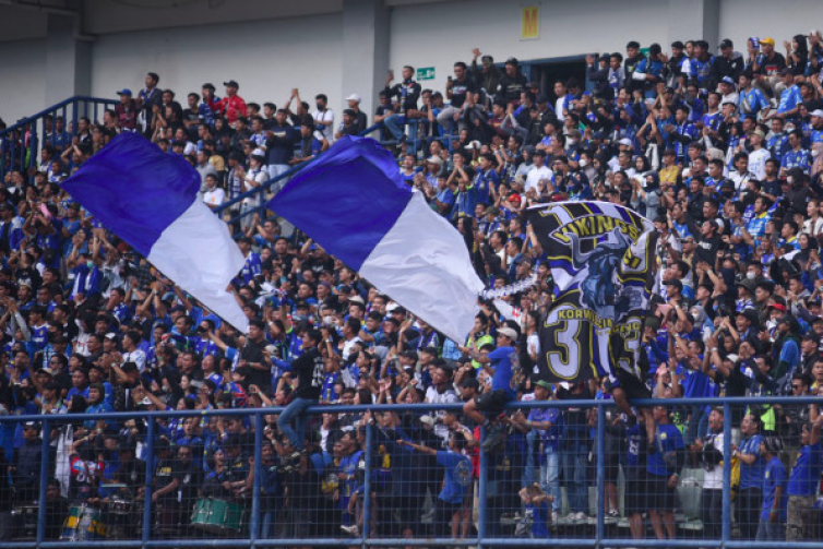 Viking Persib Club Sumbang Rp33 Juta dan Buka Donasi untuk Perbaikan Stadion GBLA
