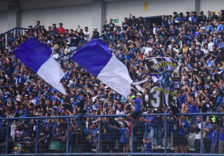 Viking Persib Club Sumbang Rp33 Juta dan Buka Donasi untuk Perbaikan Stadion GBLA
