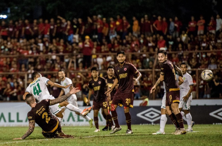 PSM Makassar 2-1 Persebaya Surabaya: Ferdinand Sinaga Jadi Penentu