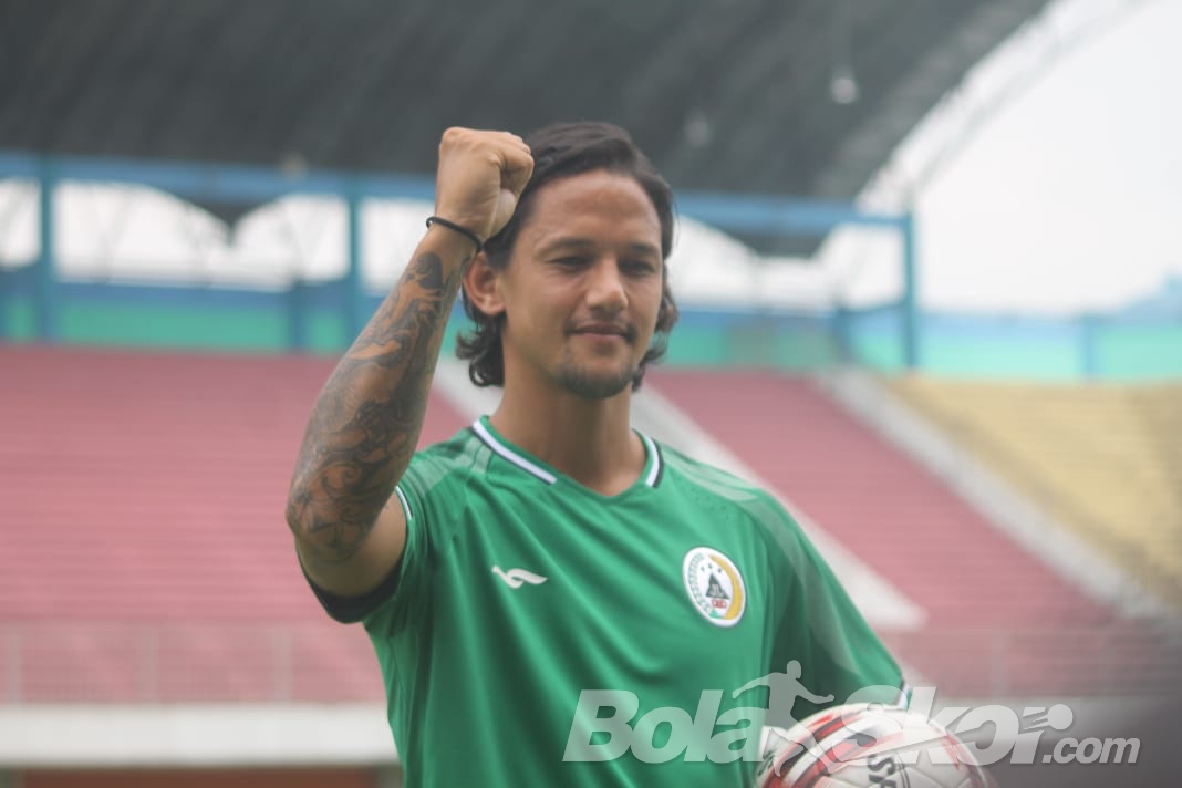 Gabung PSS Sleman, Irfan Bachdim Tegaskan Belum Habis