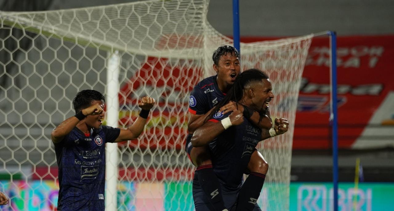 Permainan Arema FC Buruk meski Menang atas Persipura