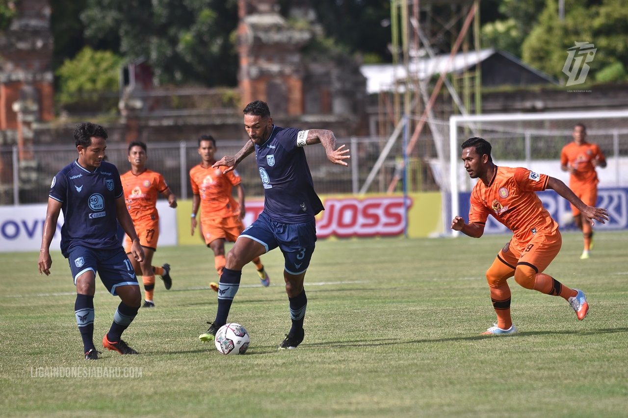 Persela Belum Raih Kemenangan, Jafri Sastra Menyerah?
