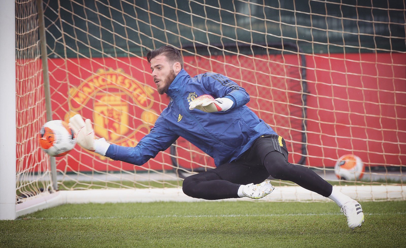 Pecahkan Rekor Peter Schmeichel, David de Gea Malah Minta Maaf