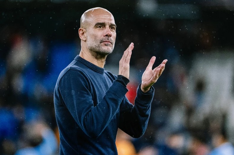Pep Guardiola Masih Latih Manchester City Musim Depan