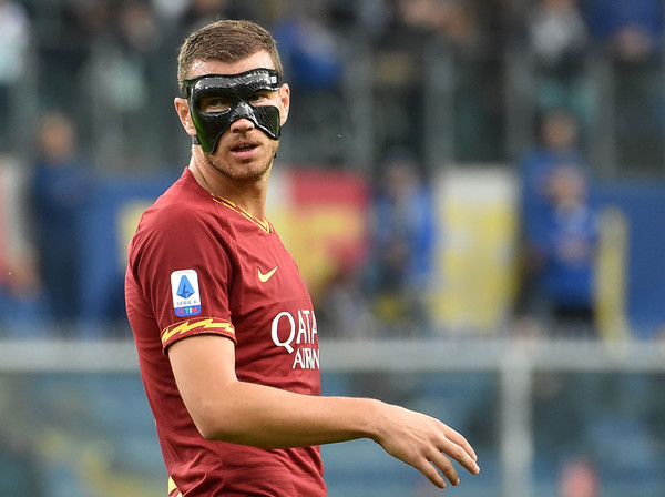 Manchester United Alihkan Buruan dari Mario Mandzukic ke Edin Dzeko