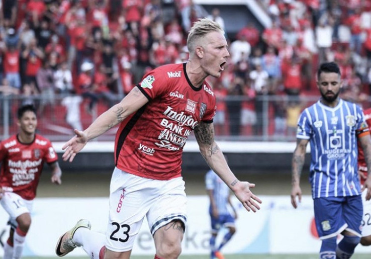 Nick Van der Velden Umumkan Pensiun, Bali United Menjadi Klub Terakhir