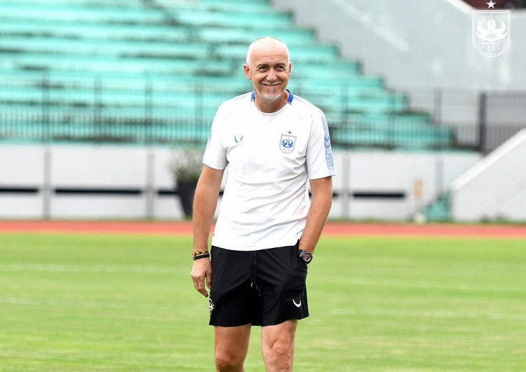 Pelatih PSIS Dragan Djukanovic Akan Tangani Klub Yunani AE Karaiskakis