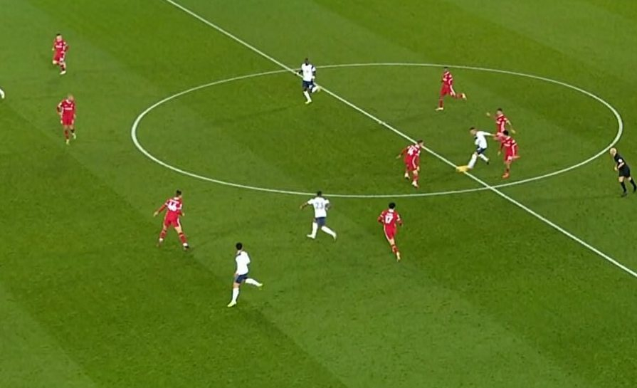 Gol Son Heung-min Terlihat Offside, Mengapa VAR Tak Anulir?
