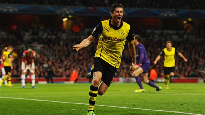 Dortmund Bungkam Arsenal 2-1