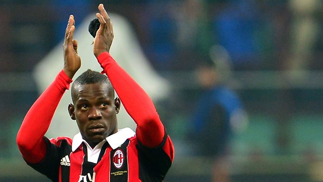 Tiga Tweet Mario Balotelli Yang Mengundang Tanda Tanya Besar