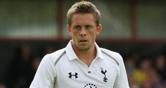 Gelandang Spurs Ini Tak Sabar Hancurkan MU