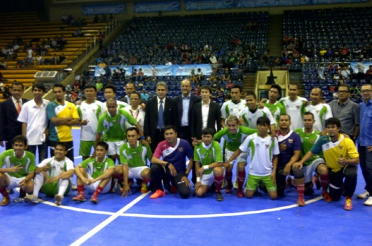 Duel Para Legenda Futsal Warnai Final Four