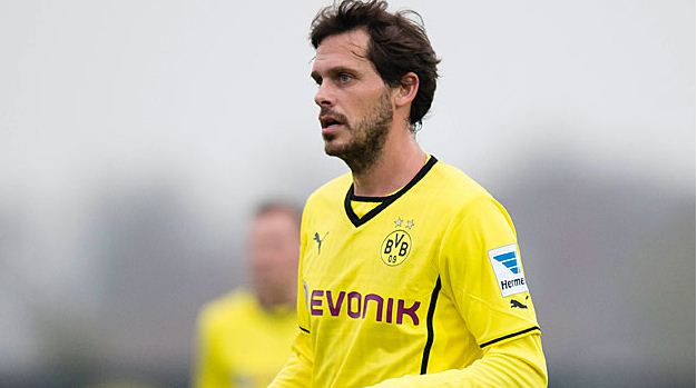 Krisis Bek, Dortmund Rekrut Manuel Friedrich