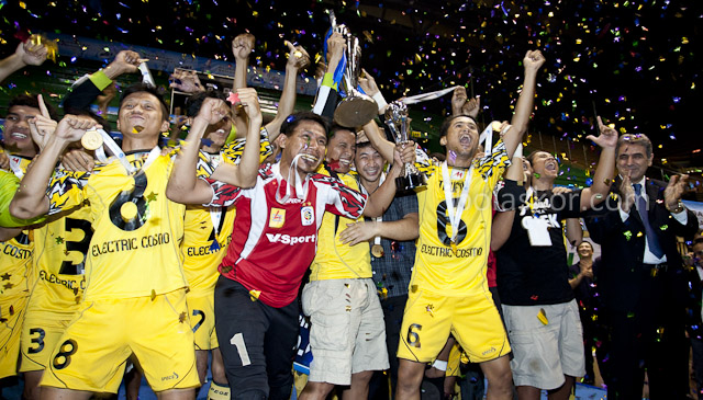 Electric Cosmo PLN Jakarta Jawara IFL 2013