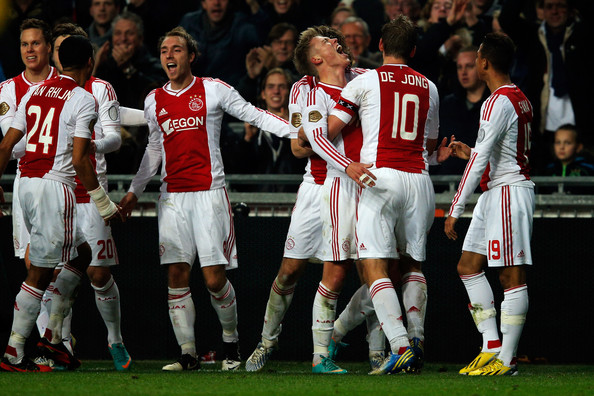Ajax Bantai NEC Nijmegen 3-0