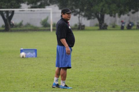 Suharno Pimpin Latihan Perdana Arema
