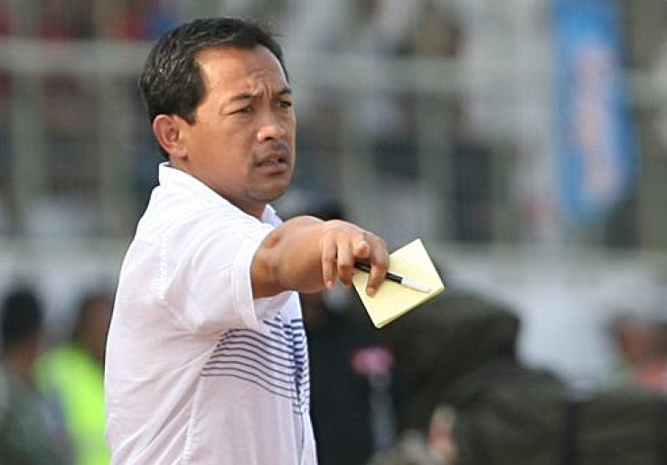 Lawan Cagliari, Aji Santoso Akan Merotasi Pemain