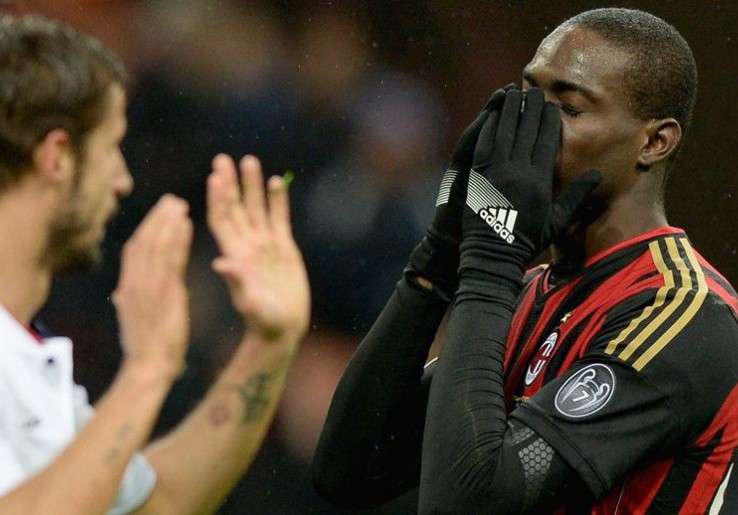 Balotelli Gagal Pinalti, AC Milan Gagal Menang Atas Genoa