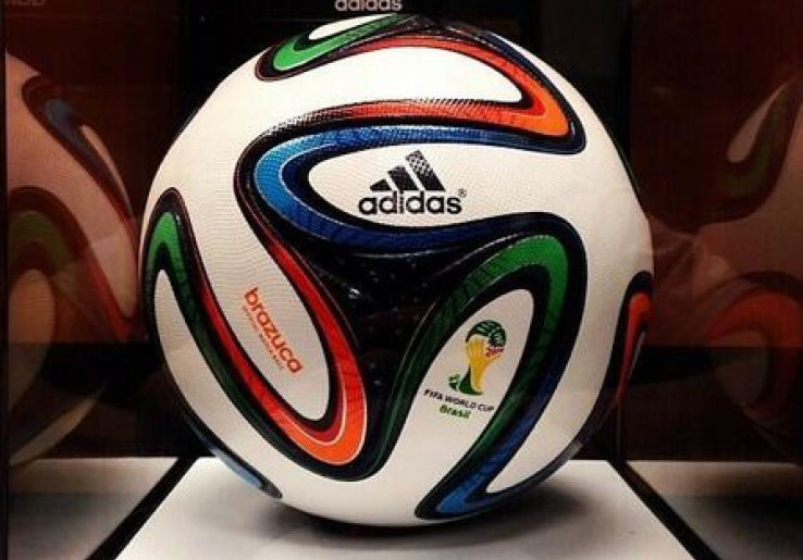 Promosi Bola Piala Dunia 2014, Adidas Bagi-Bagi Bola Gratis