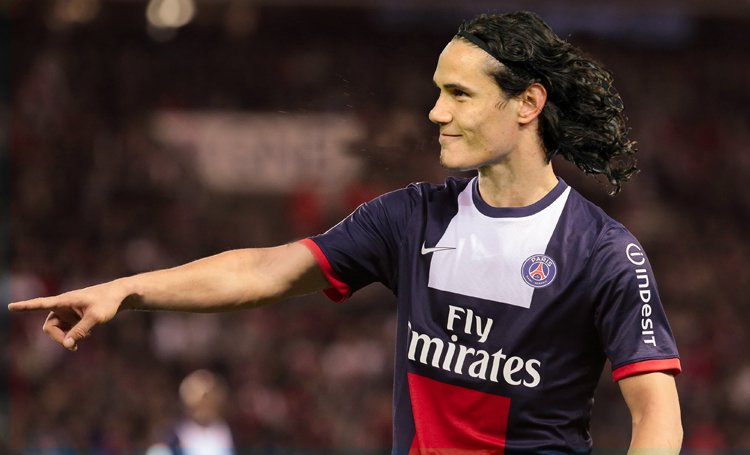 Cavani Lirik Chelsea dan City