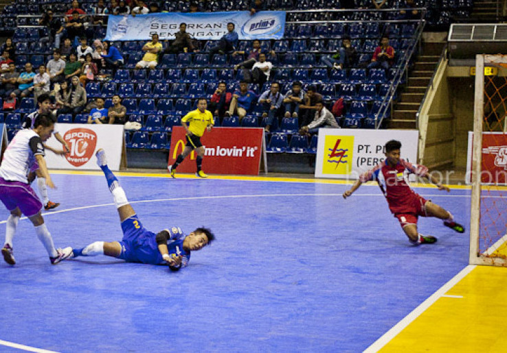 IFL 2013: Bantai Pinky Boys, FKB Lolos Ke Final