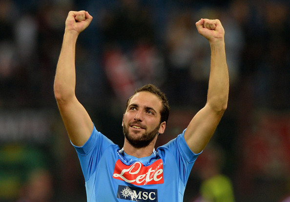 Mourinho Tolak Higuain Mentah-Mentah