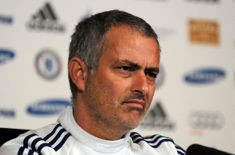 Mourinho Akan Rombak Lini Belakang Chelsea