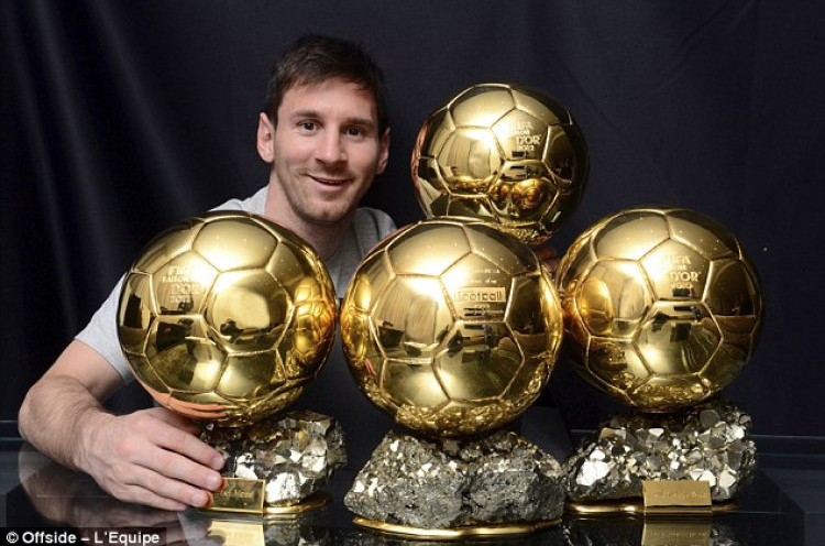 Barcelona Tertarik Membuat Patung Lionel Messi