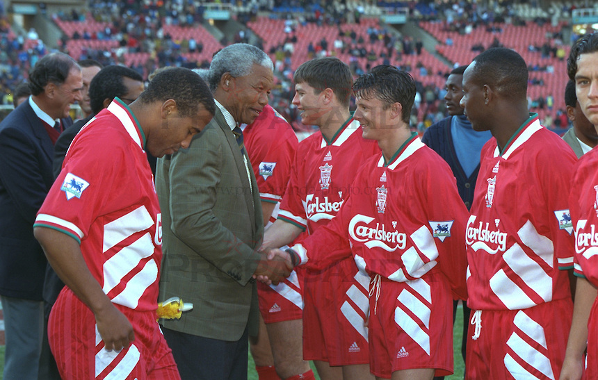 Nelson Mandela Pernah Mengaku Sebagai Fans Liverpool