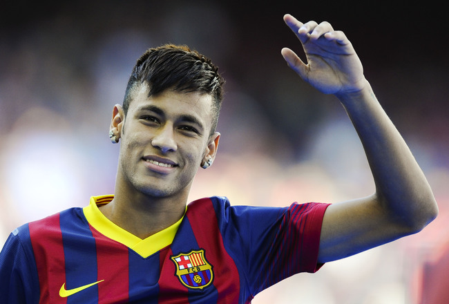 Neymar Ingin Seperti Ronaldinho dan Rivaldo