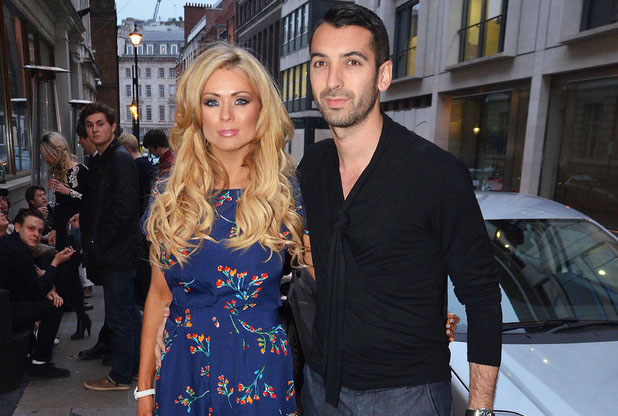 Nicola McLean Gemar Oral Seks di Ruang Terbuka