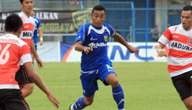 Skuat Persib Kaget Gawangnya Dibobol Madura United<!--idunk-->Piala Gubernur Jatim 2013