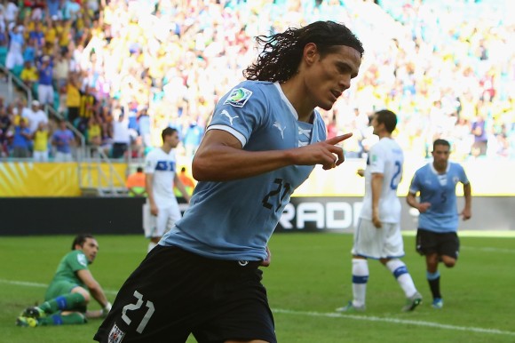Cavani Tak Sabar Bertemu Italia di Piala Dunia 2014