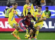 Diimbangi Cagliari, Napoli Gagal Geser Posisi AS Roma