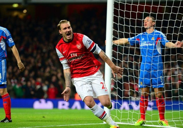 Babak Pertama, Nicklas Bendtner Bawa Arsenal Unggul