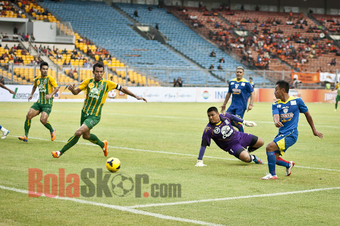 Arema Pesta Gol ke Gawang Army United<!--idunk-->Trofeo Persija 2013