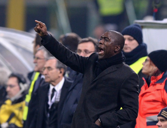 Tapaki Papan Atas, Seedorf Minta Bantuan Fans Milan