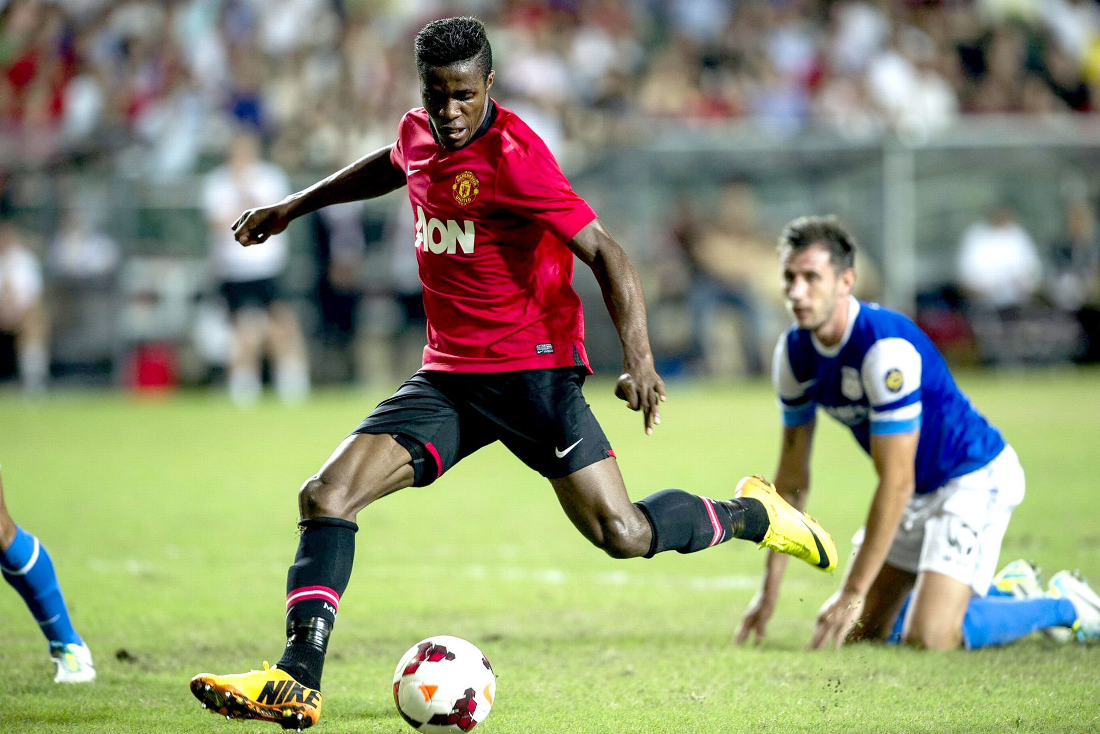 Mata Datang, Wilfried Zaha Dipinjam Oleh Cardiff City