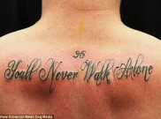 Demi Seorang Anak, Fans Fanatik Everton Rela Ditato Slogan Liverpool