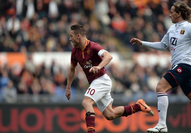 Roma Hancurkan 10 Pemain Genoa