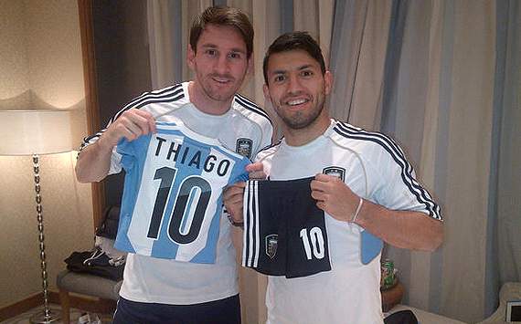 Aguero: Messi Bukan Orang Planet Bumi!