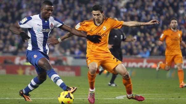 Tandukan Benzema Bawa Madrid Unggul <!--idunk-->Babak I