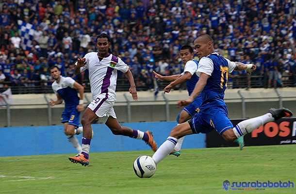 Ferdinand: Mental Bertanding Persib Luar Biasa