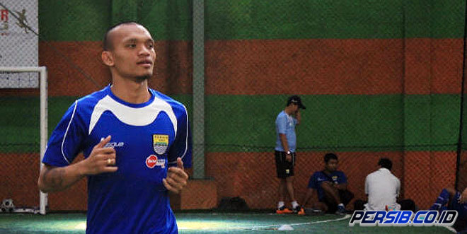 Ferdinand Sinaga Optimistis Antar Persib Bandung ke Final<!--idunk-->Inter Island Cup 2014