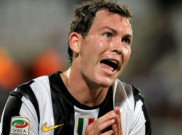 Lichtsteiner: Itu Omong Kosong, Totti!