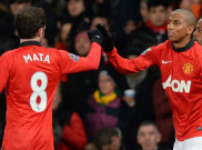 Ashley Young Siap 'Bertarung' dengan Juan Mata