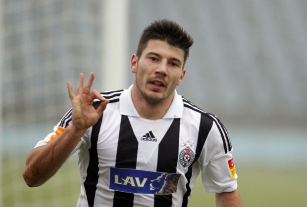Milos Jojic Berlabuh ke Dortmund