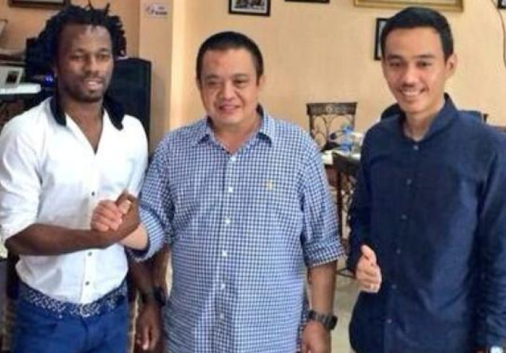 Frank Oliver Ongfiang Resmi Gabung SFC