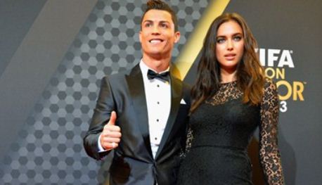 Cristiano Ronaldo Raih FIFA Ballon d'Or 2013
