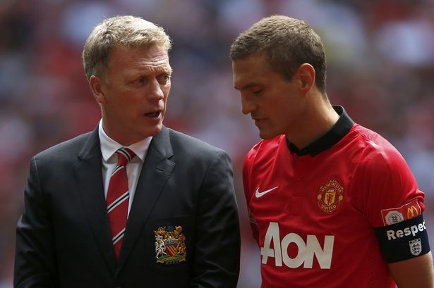 Prestasi MU Jeblok, Vidic: Jangan Salahkan Moyes!